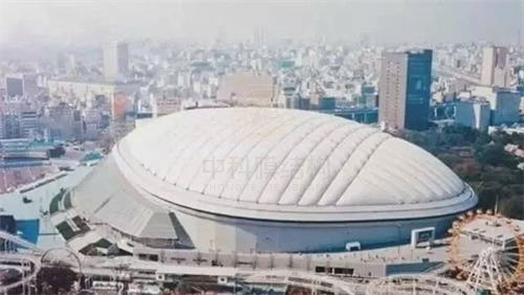 东京巨蛋和广州天环广场膜结构建筑